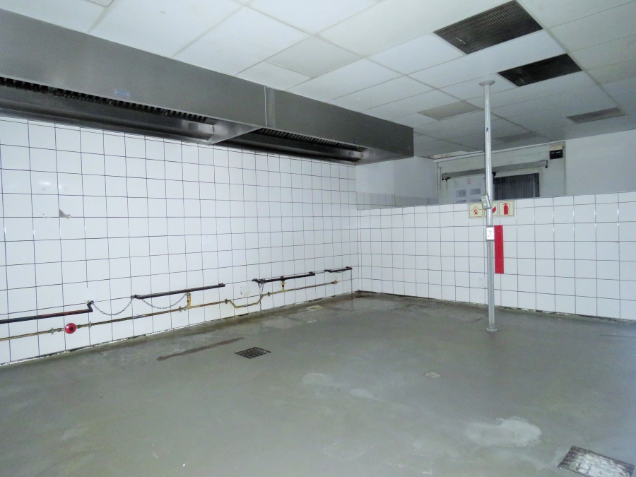 To Let commercial Property for Rent in Somerset West Western Cape